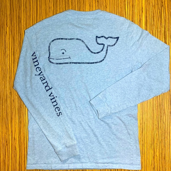 VINEYARD VINES Vintage Whale Long Sleeve Pocket Tee - Picture 3 of 5